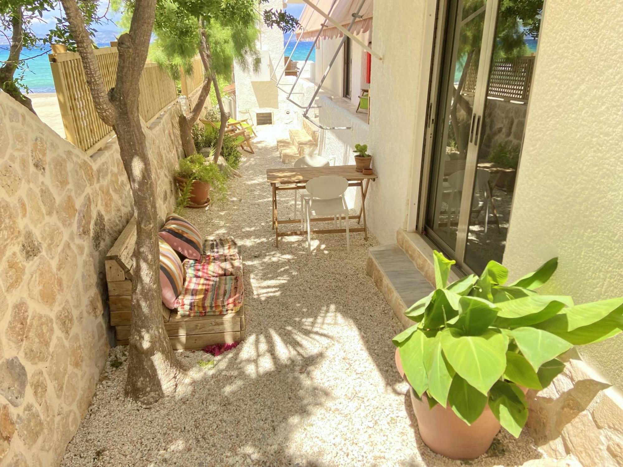 The Beachhouse Apartments Vagia  Exterior photo