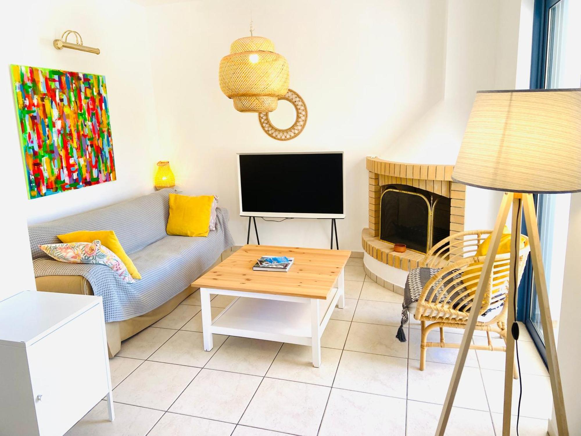 The Beachhouse Apartments Vagia  Exterior photo